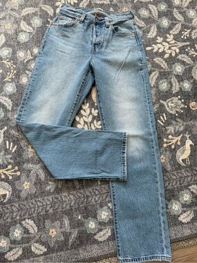 Levi’s 501 curve